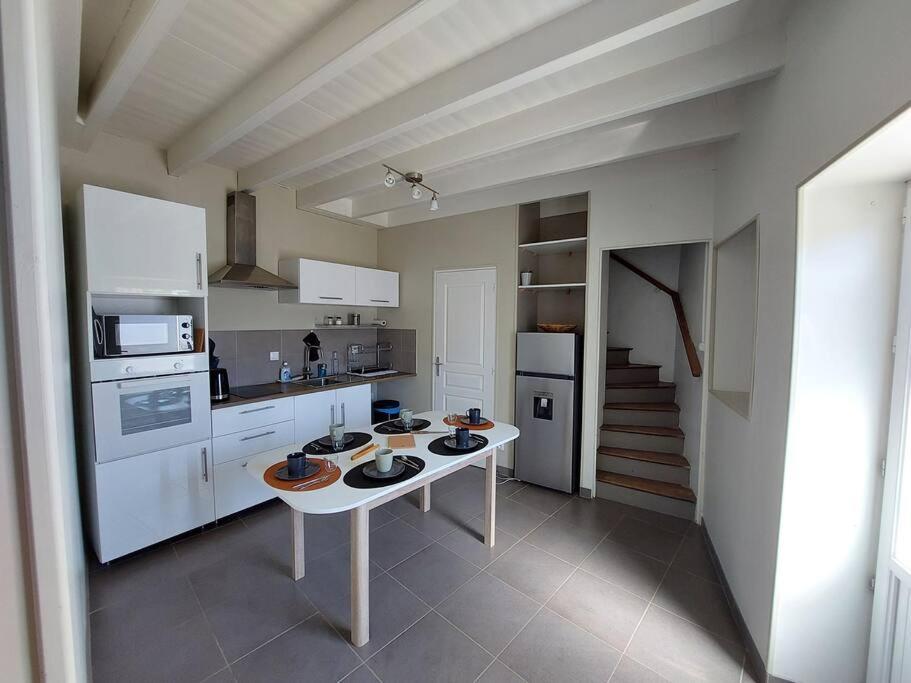 La Maisonnette Du Marais Fontaines  Extérieur photo